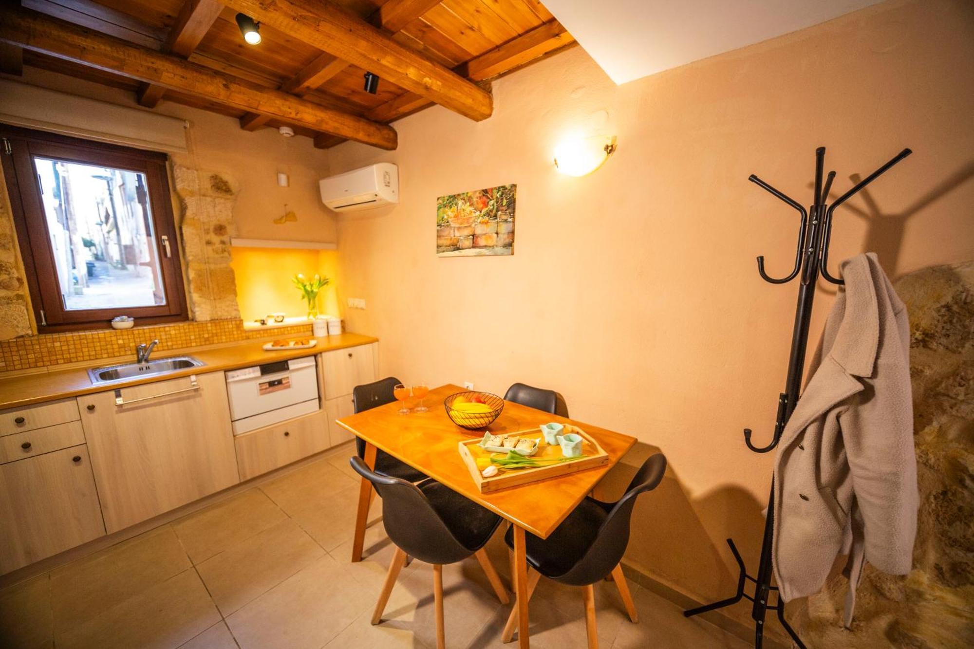 Athena's House * La Canée